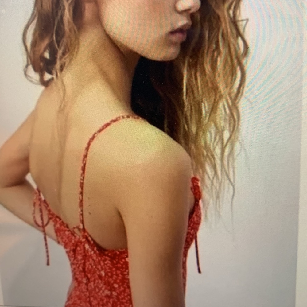 Red Zara halter top-NWT - Picture 2 of 7